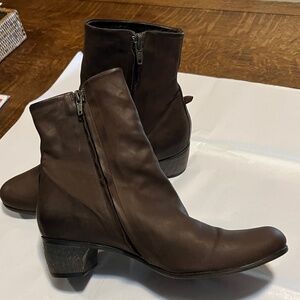 Colclico ankle boots